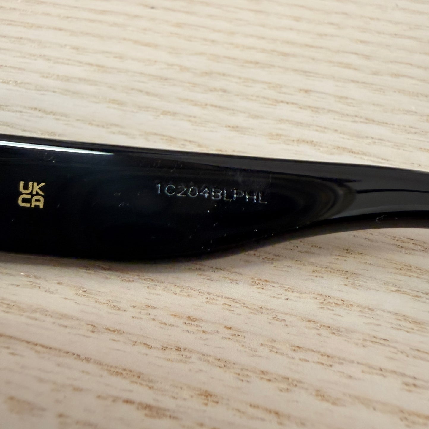 Gucci Round Oval Sunglasses Black