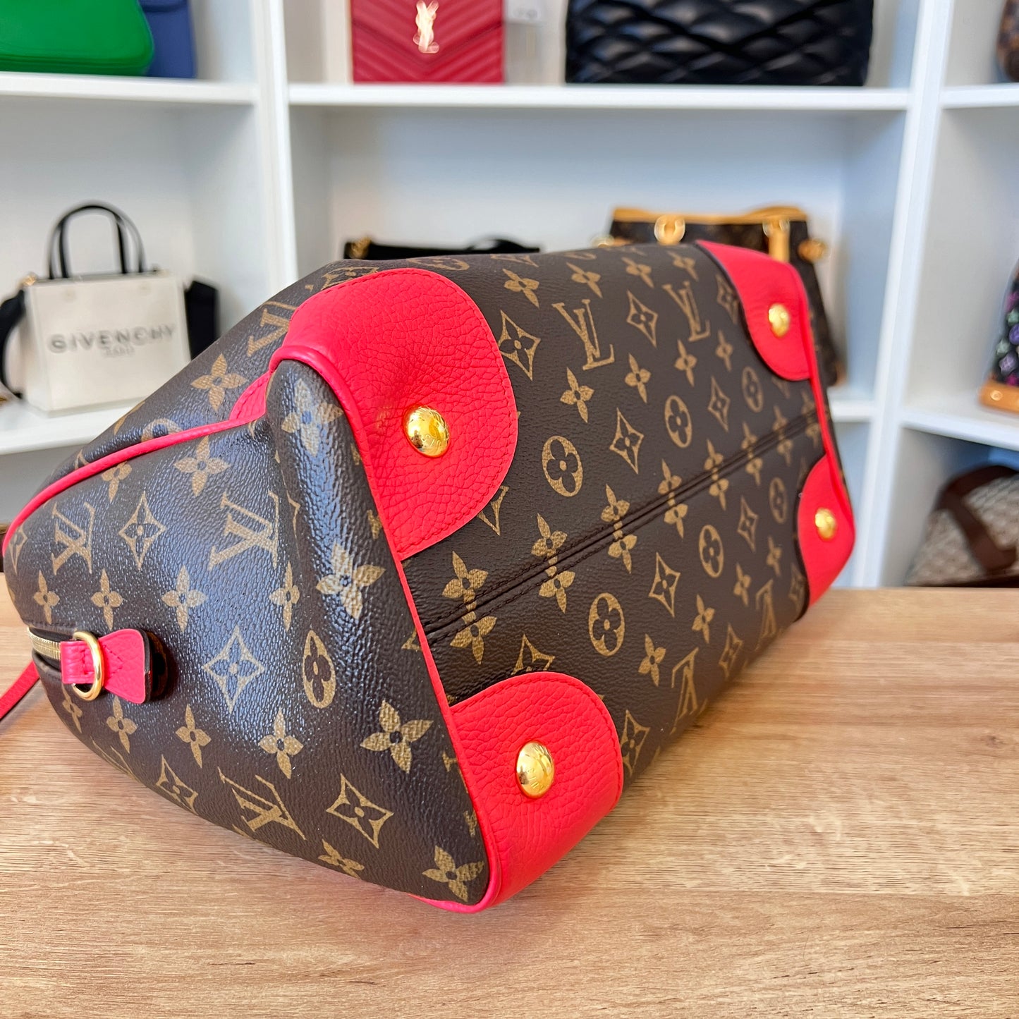 Louis Vuitton Monogram Retiro NM Poppy
