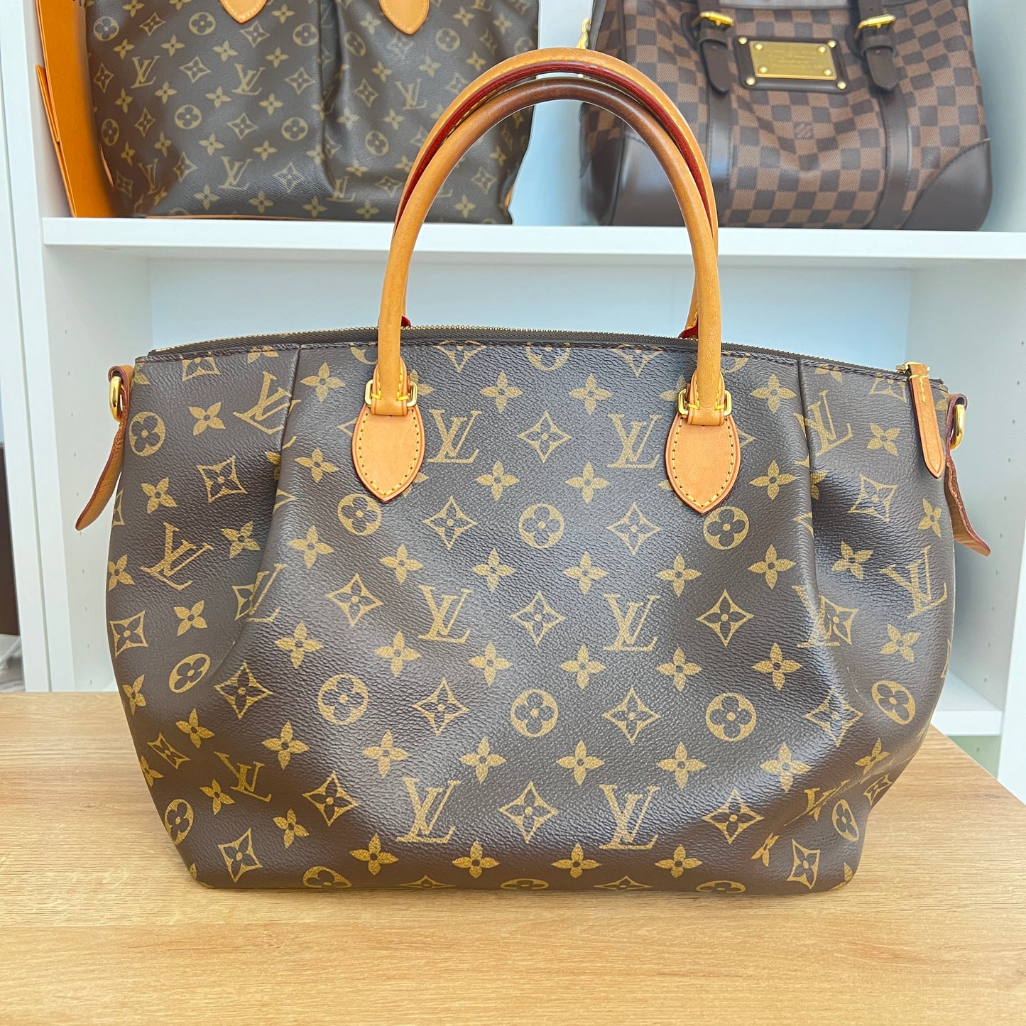 Pre-Owned Louis Vuitton Monogram Turenne MM
