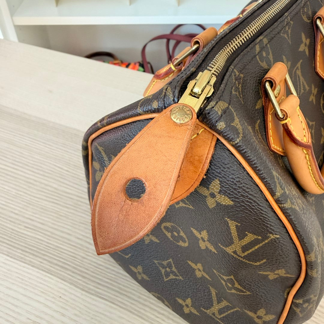 Louis Vuitton Monogram Speedy 25