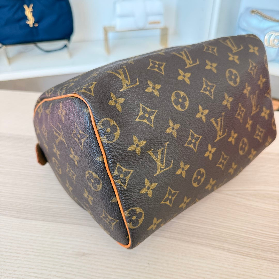 Louis Vuitton Monogram Speedy 25