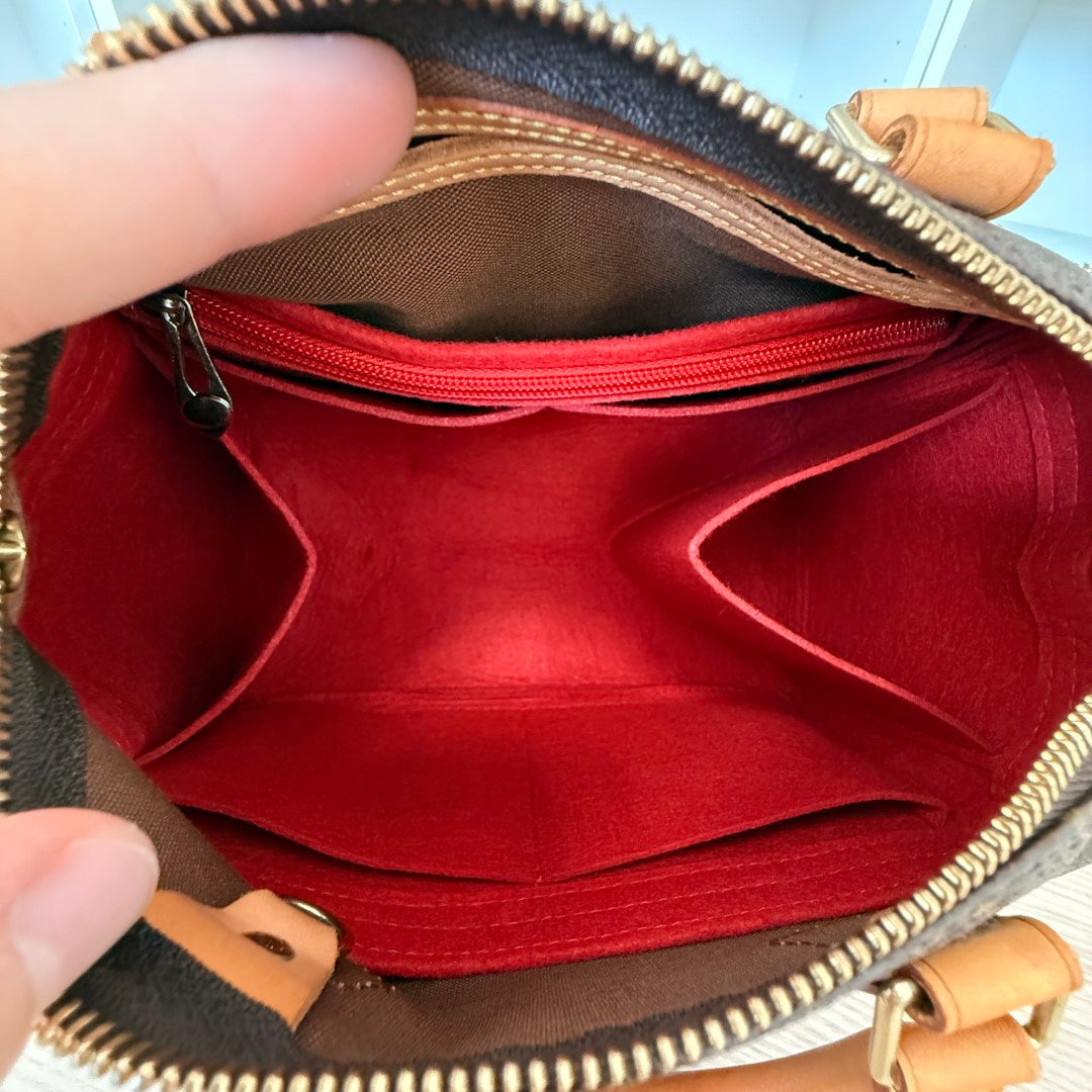 Louis Vuitton Monogram Speedy 25