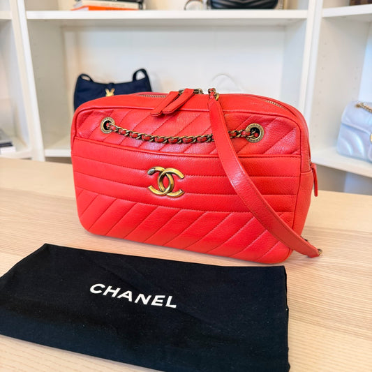 Chanel Red Quilted Lambskin Diagonal Camera Bag Medium