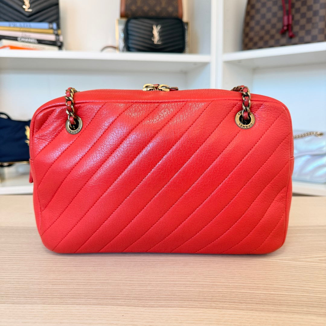 Chanel Red Quilted Lambskin Diagonal Camera Bag Medium