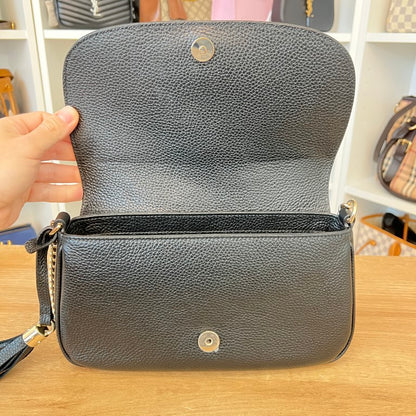 Gucci Pebbled Calfskin Medium Soho Flap Crossbody Black