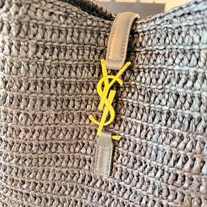 Saint Laurent Small Le 5 A 7 Hobo Bag Nero