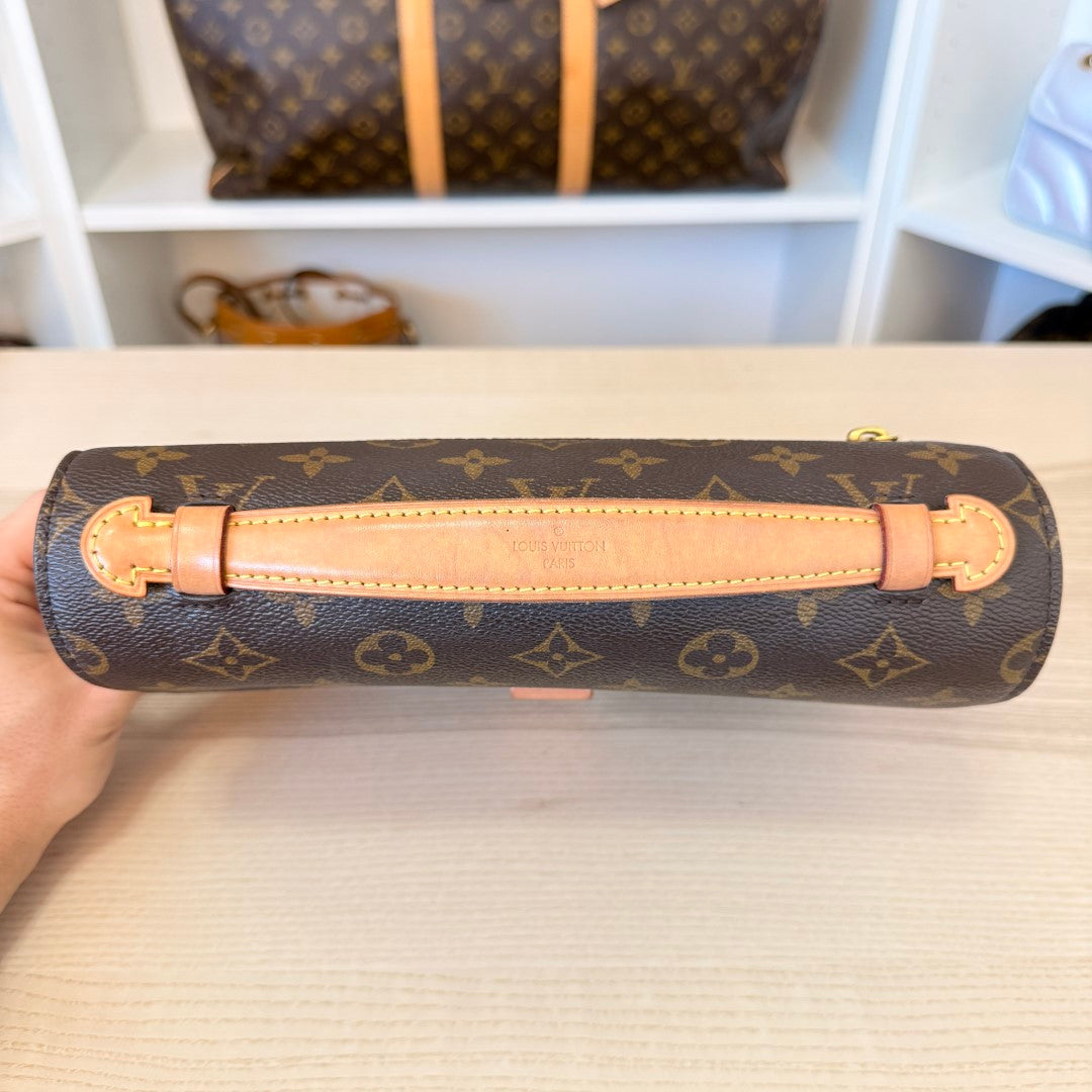 Louis Vuitton Monogram Pochette Metis