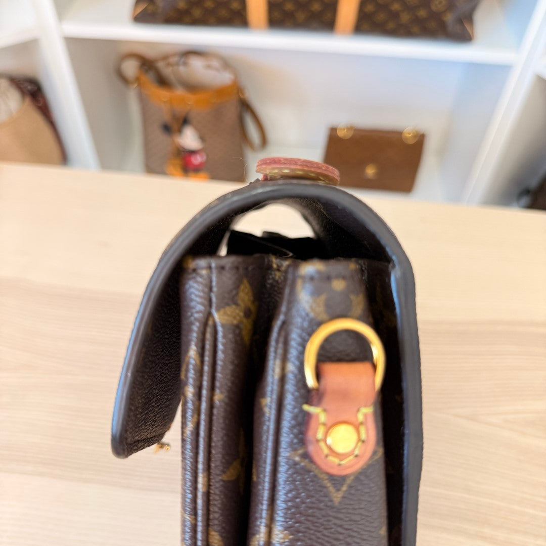 Louis Vuitton Monogram Pochette Metis