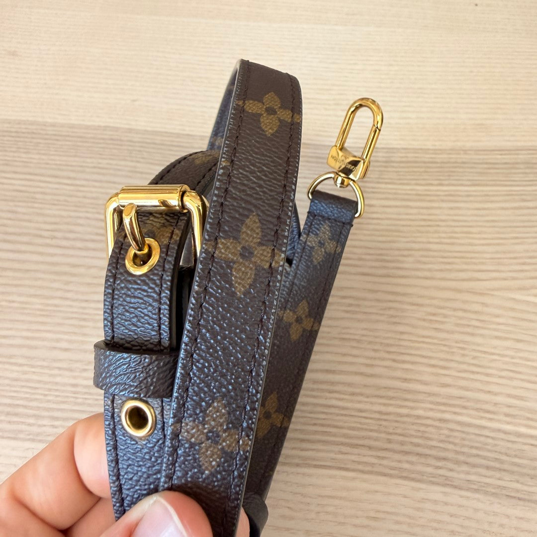 Louis Vuitton Monogram Pochette Metis