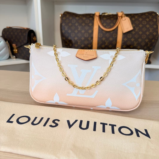 Louis Vuitton Monogram Giant By The Pool Multi Pochette Accessories Brume Large Pouch