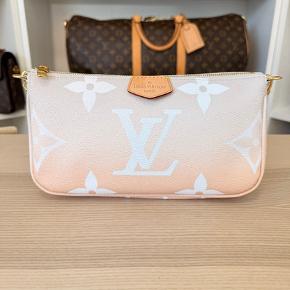 Louis Vuitton Monogram Giant By The Pool Multi Pochette Accessories Brume Large Pouch