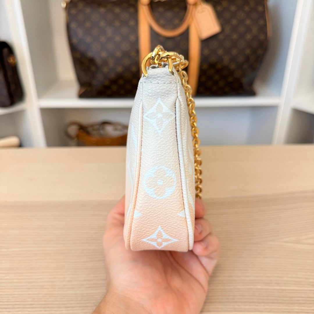 Louis Vuitton Monogram Giant By The Pool Multi Pochette Accessories Brume Large Pouch