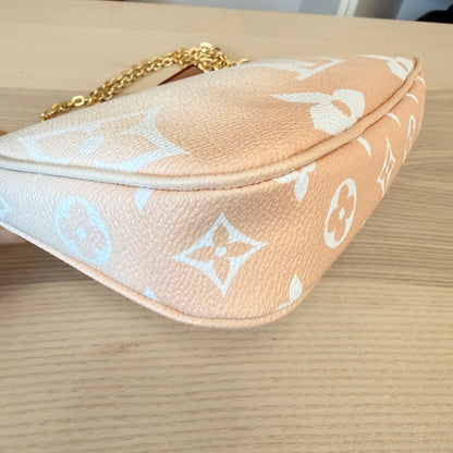 Louis Vuitton Monogram Giant By The Pool Multi Pochette Accessories Brume Large Pouch