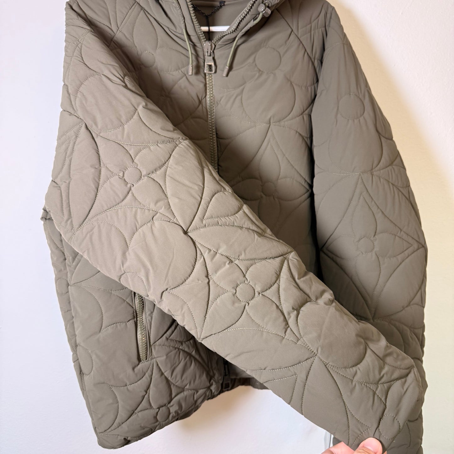 Louis Vuitton Monogram Flower-Quilted Hooded Zip Jacket FR48