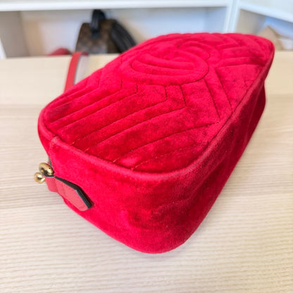 Gucci Velvet Matelasse Small GG Marmont Chain Shoulder Bag Red