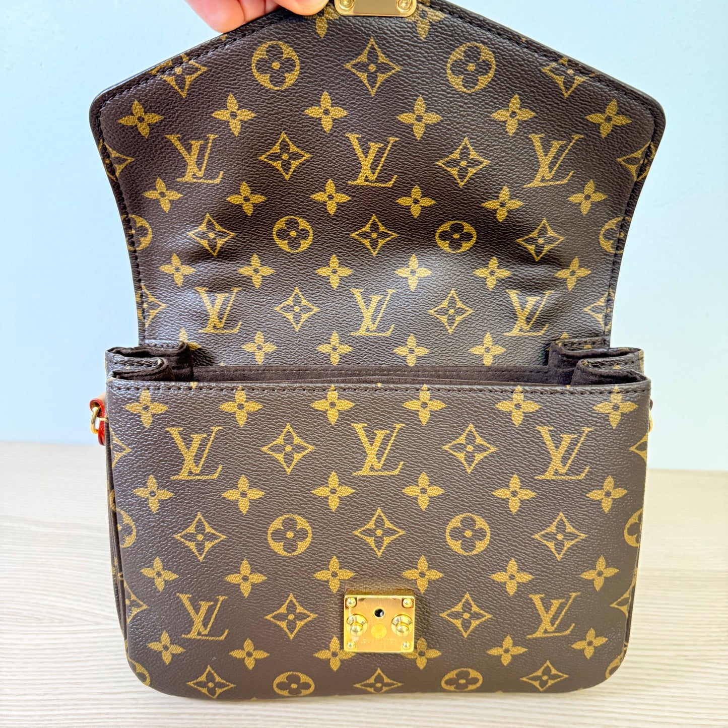 Louis Vuitton Monogram Pochette Metis
