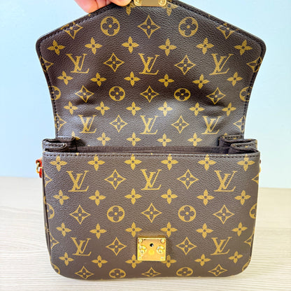 Louis Vuitton Monogram Pochette Metis