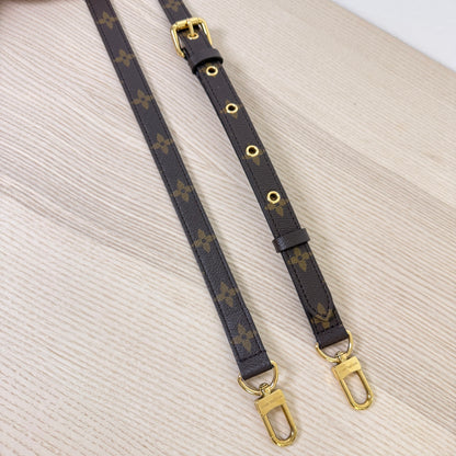 Louis Vuitton Monogram Pochette Metis
