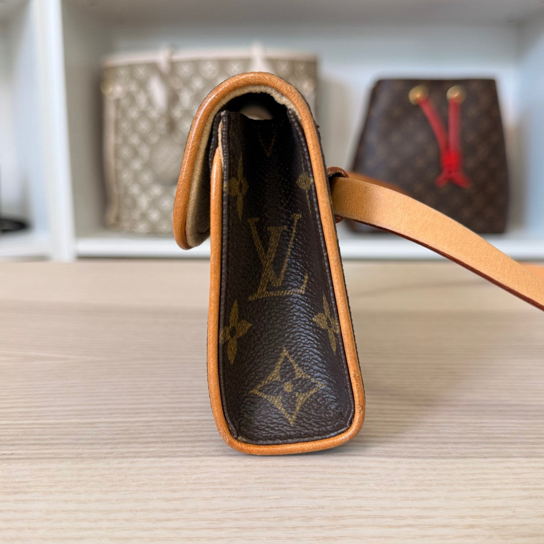 Louis Vuitton Monogram Pochette Florentine XS