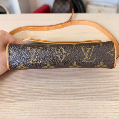 Louis Vuitton Monogram Pochette Florentine XS