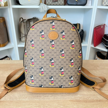 Gucci  X DISNEY Mini Vintage GG Supreme Monogram Mickey Mouse Small Dome Backpack Beige Vintage Sun Oil