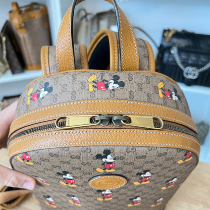 Gucci  X DISNEY Mini Vintage GG Supreme Monogram Mickey Mouse Small Dome Backpack Beige Vintage Sun Oil