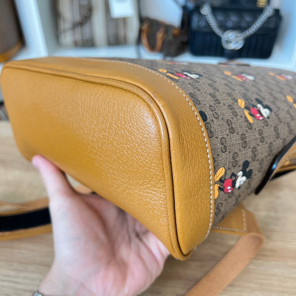 Gucci  X DISNEY Mini Vintage GG Supreme Monogram Mickey Mouse Small Dome Backpack Beige Vintage Sun Oil