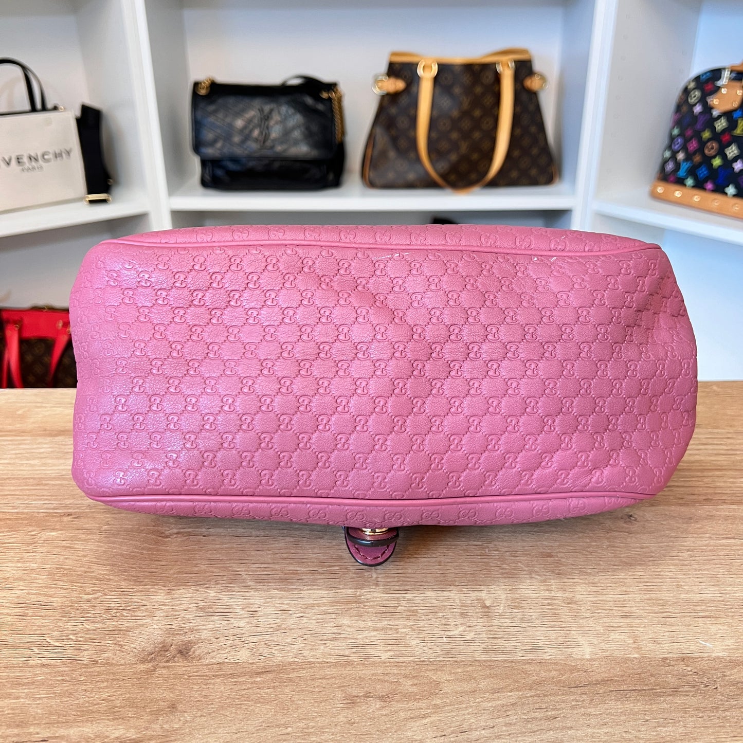 Gucci Sukey Crossbody Pink Microguccissima Leather