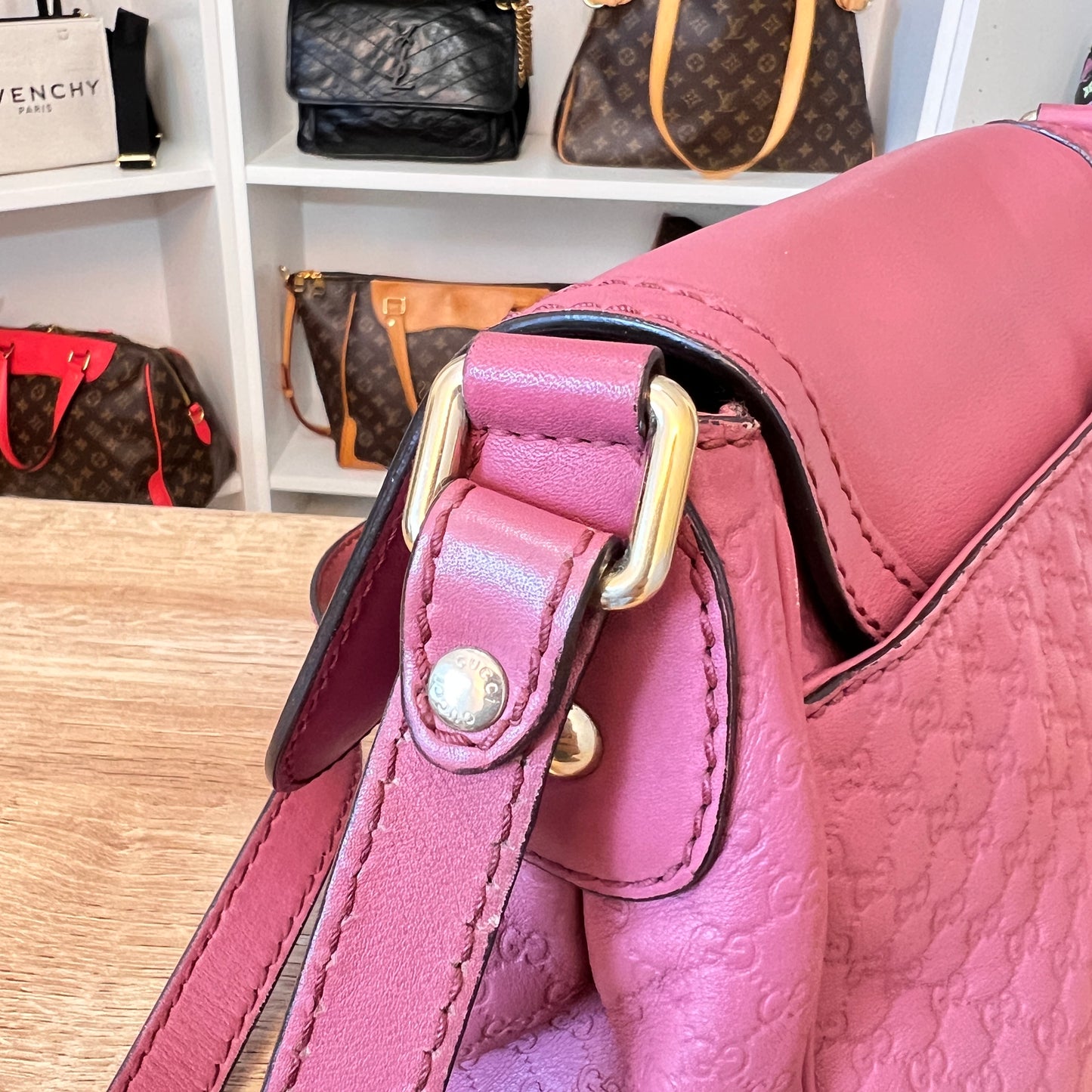 Gucci Sukey Crossbody Pink Microguccissima Leather