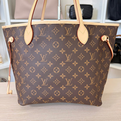Louis Vuitton Neverfull MM Monogram Cherry