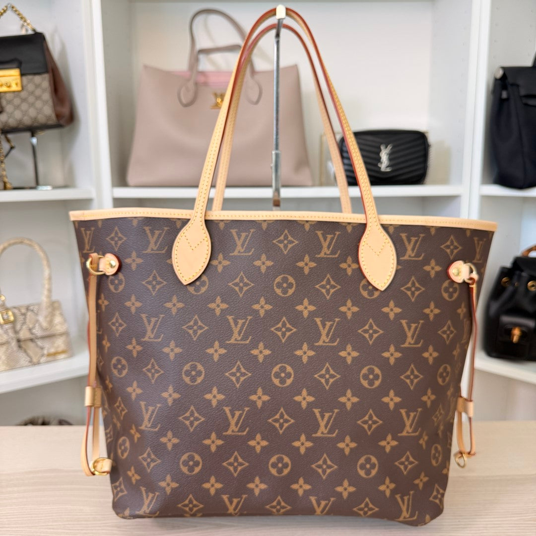 Louis Vuitton Neverfull MM Monogram Cherry