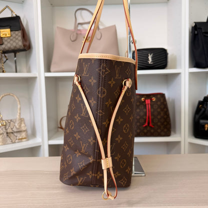 Louis Vuitton Neverfull MM Monogram Cherry