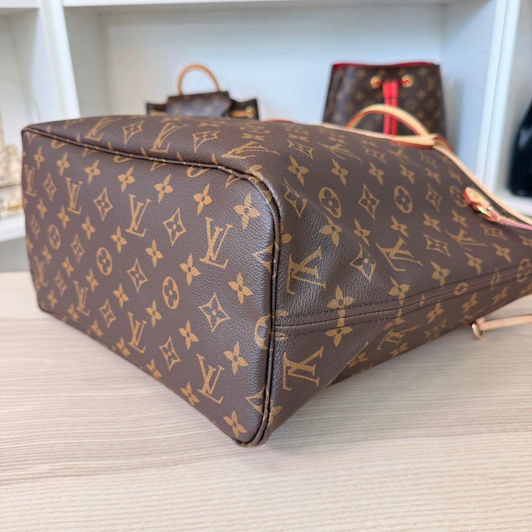 Louis Vuitton Neverfull MM Monogram Cherry
