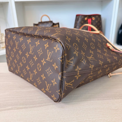 Louis Vuitton Neverfull MM Monogram Cherry