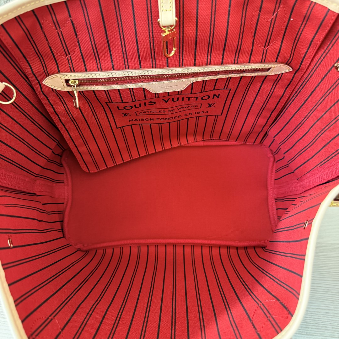 Louis Vuitton Neverfull MM Monogram Cherry