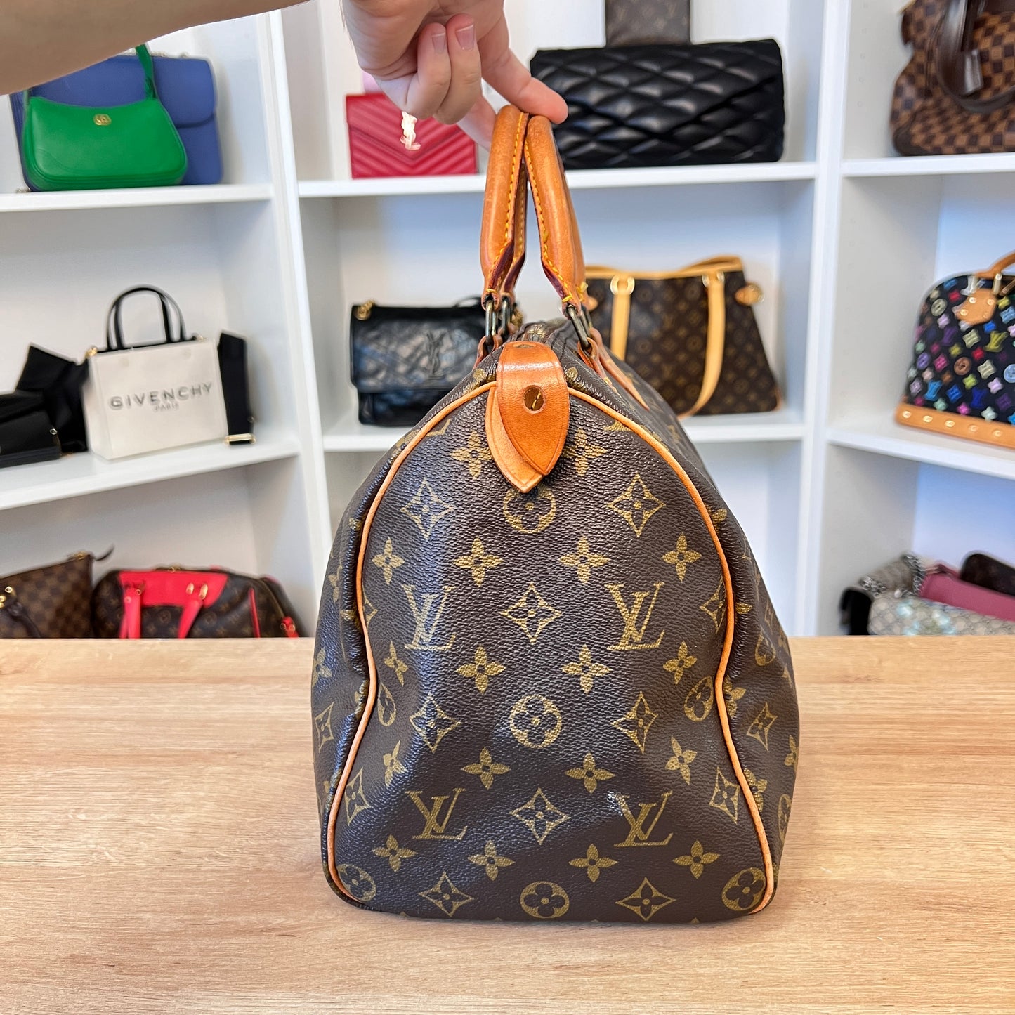 Louis Vuitton Monogram Speedy 35