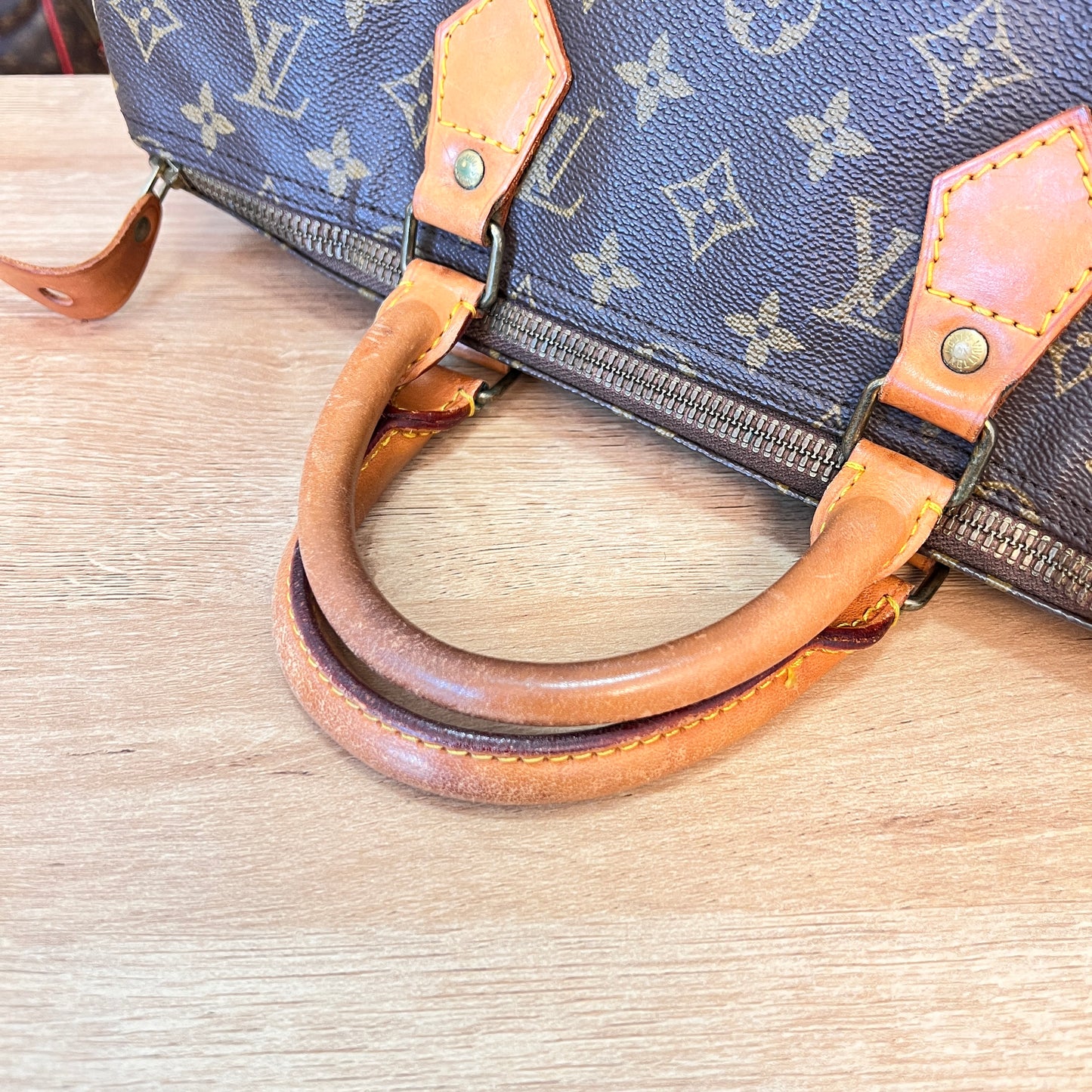 Louis Vuitton Monogram Speedy 35