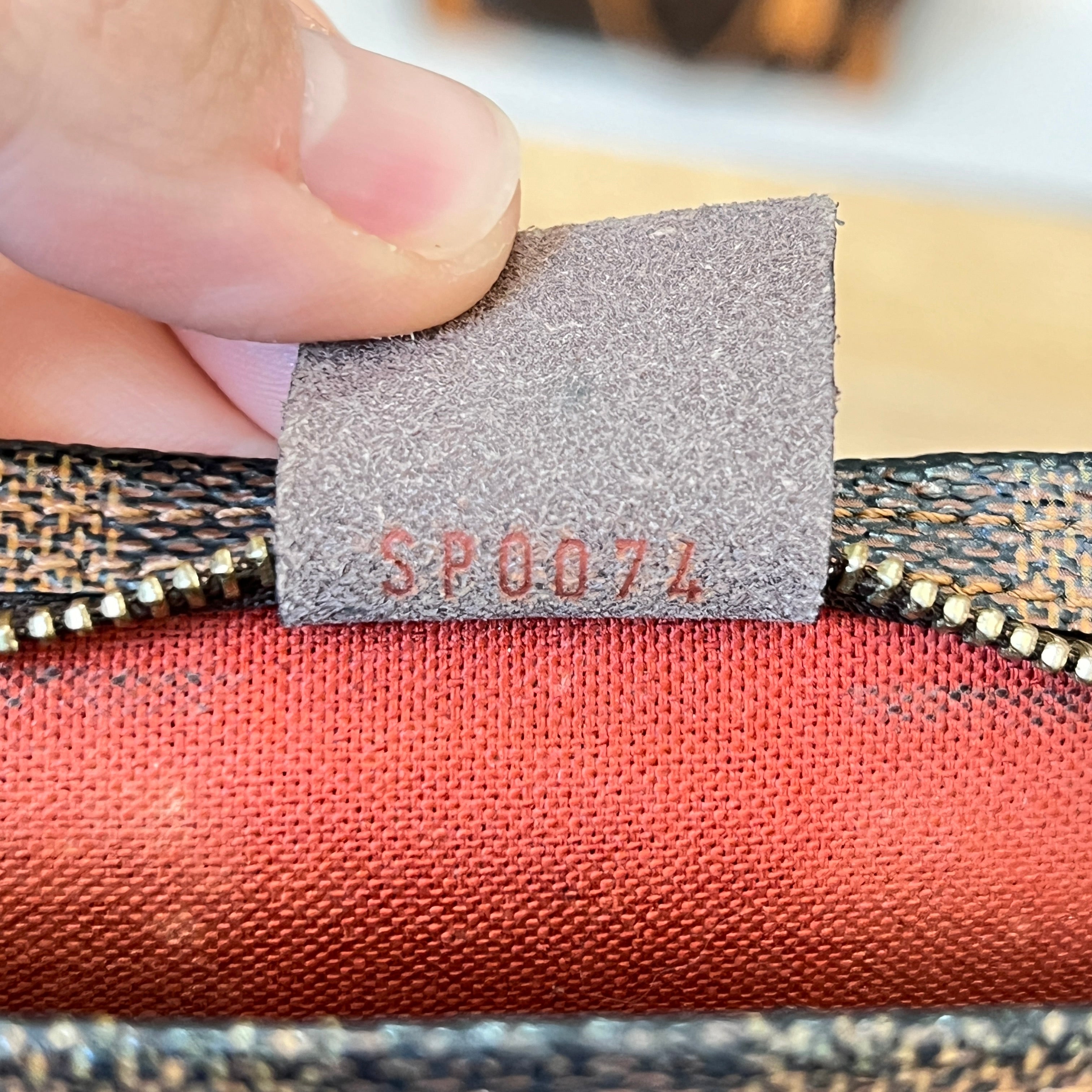 美品 LOUIS VUITTON EBENE TROUSSE PORCH Louis Vuitton Damier Ebene Canvas Trousse Pochette ○ Labellov