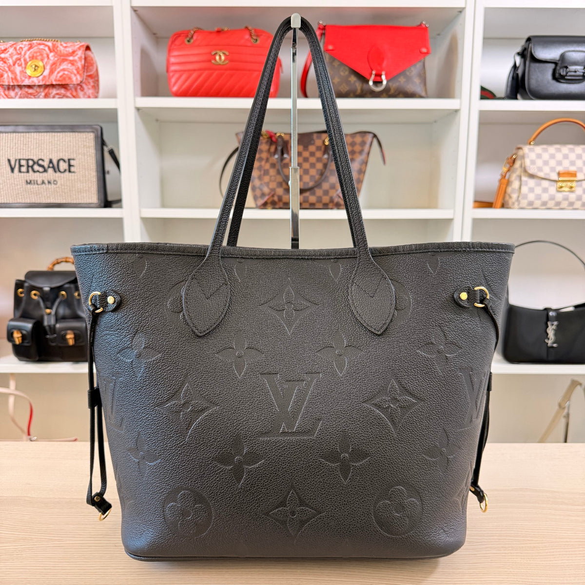 Louis Vuitton Neverfull MM Monogram Empreinte Black