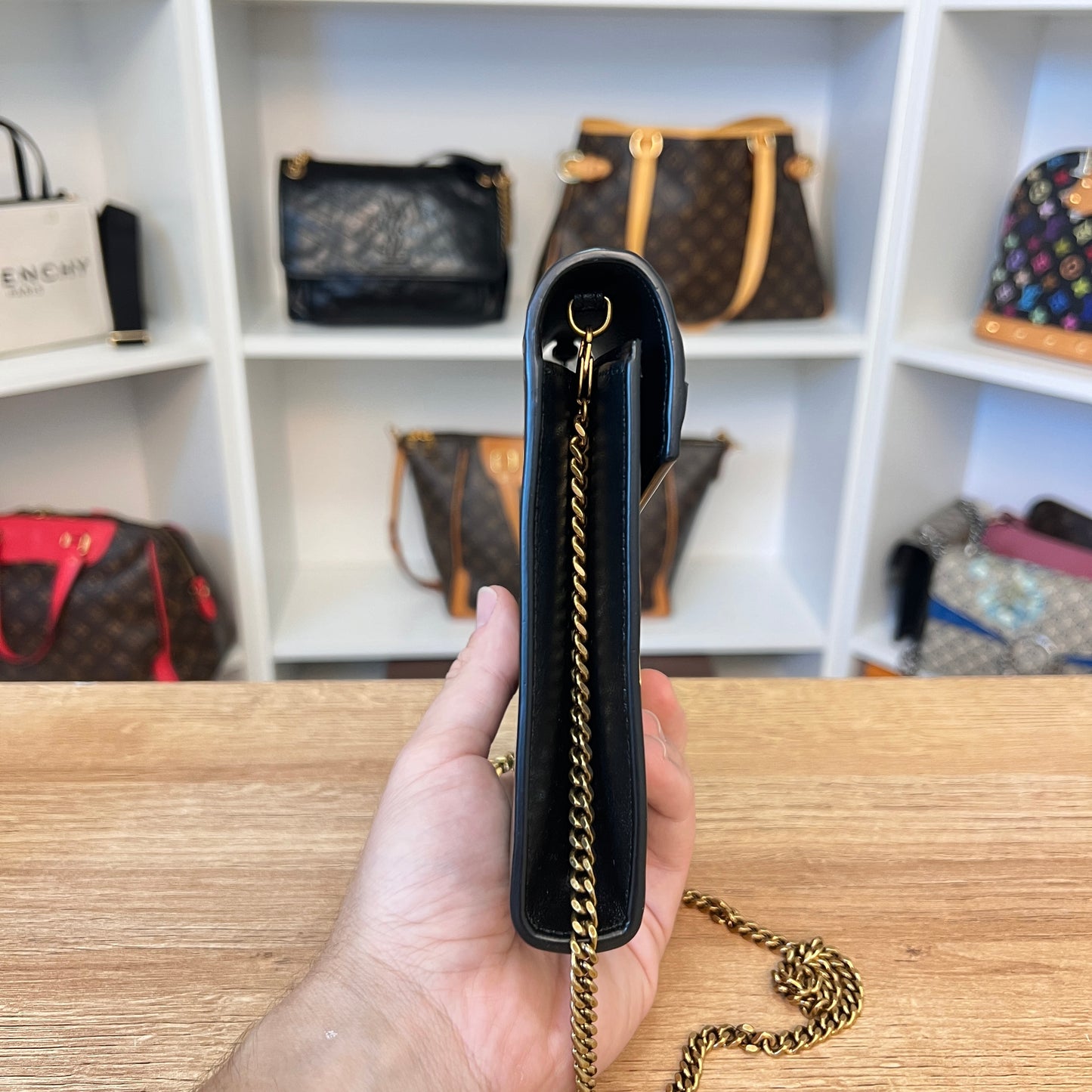 Saint Laurent Patent Monogram Cassandra Clasp Black