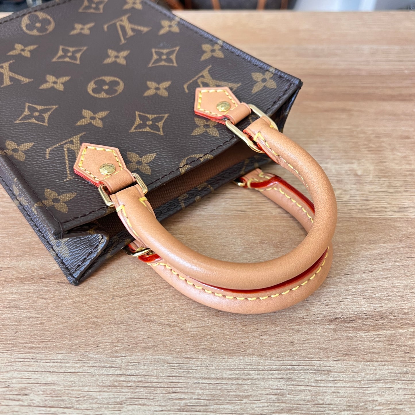 Louis Vuitton Monogram Petite Sac Plat