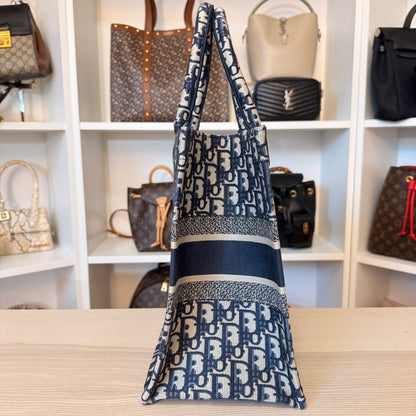 Christian Dior Book Tote Oblique Medium Blue