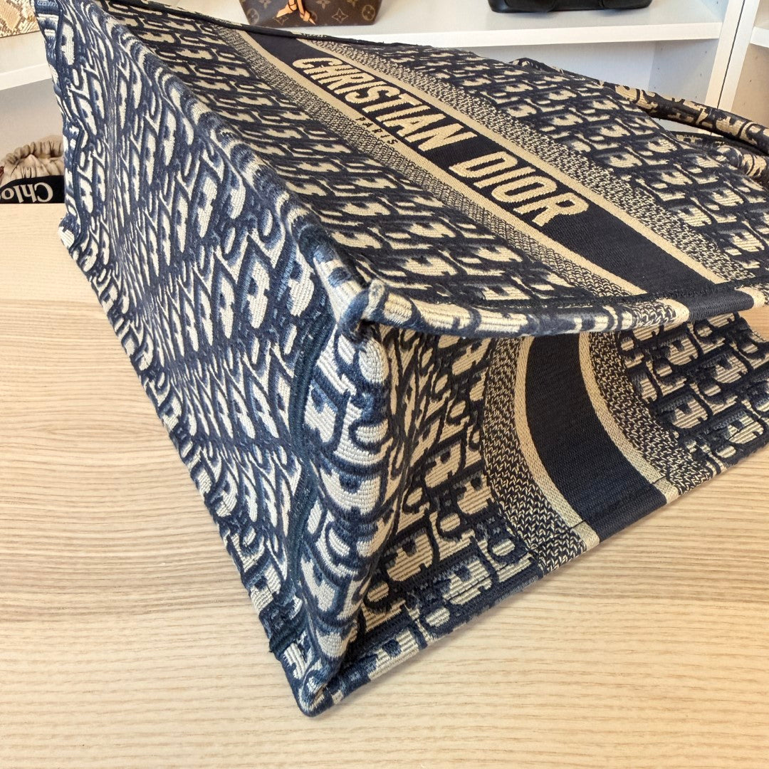 Christian Dior Book Tote Oblique Medium Blue