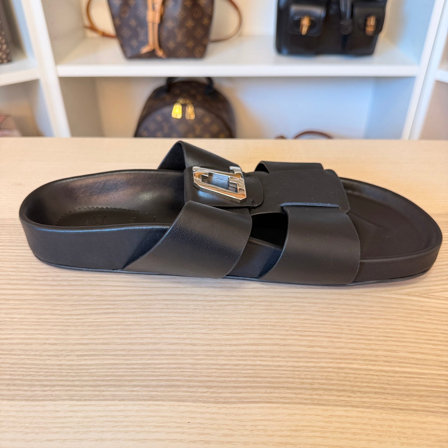 Christian Louboutin Dhabubizz Logo Plaque Sandals Size 42
