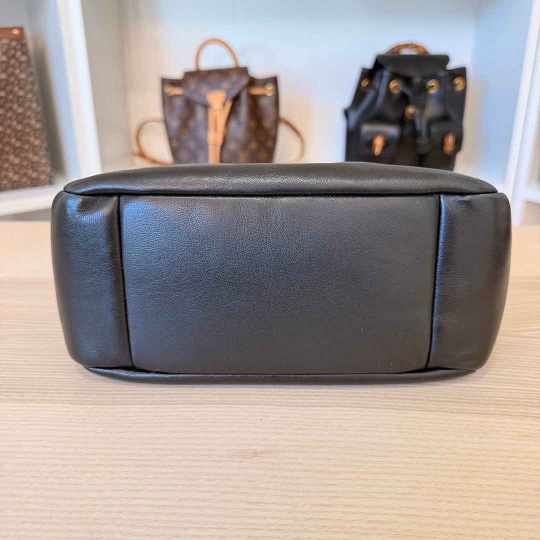 Saint Laurent YSL Padded Lambskin Small Le 5 A 7 Supple Hobo Black