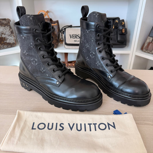 Louis Vuitton Boot Ranger Size 10