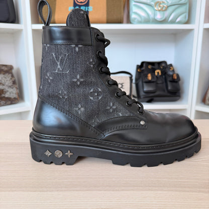 Louis Vuitton Boot Ranger Size 10
