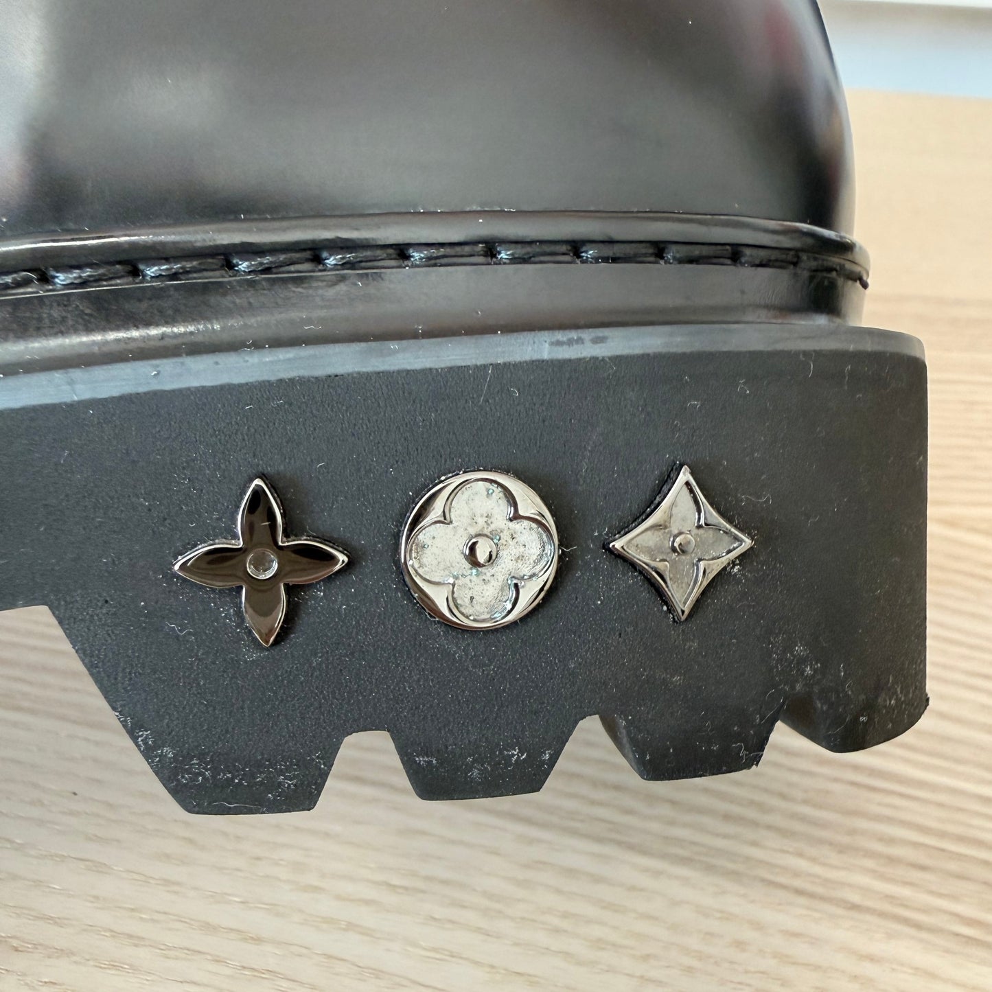 Louis Vuitton Boot Ranger Size 10