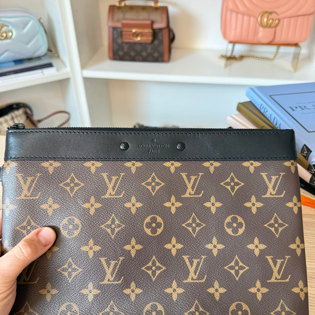 Louis Vuitton Monogram Macassar Pochette To-Go Black