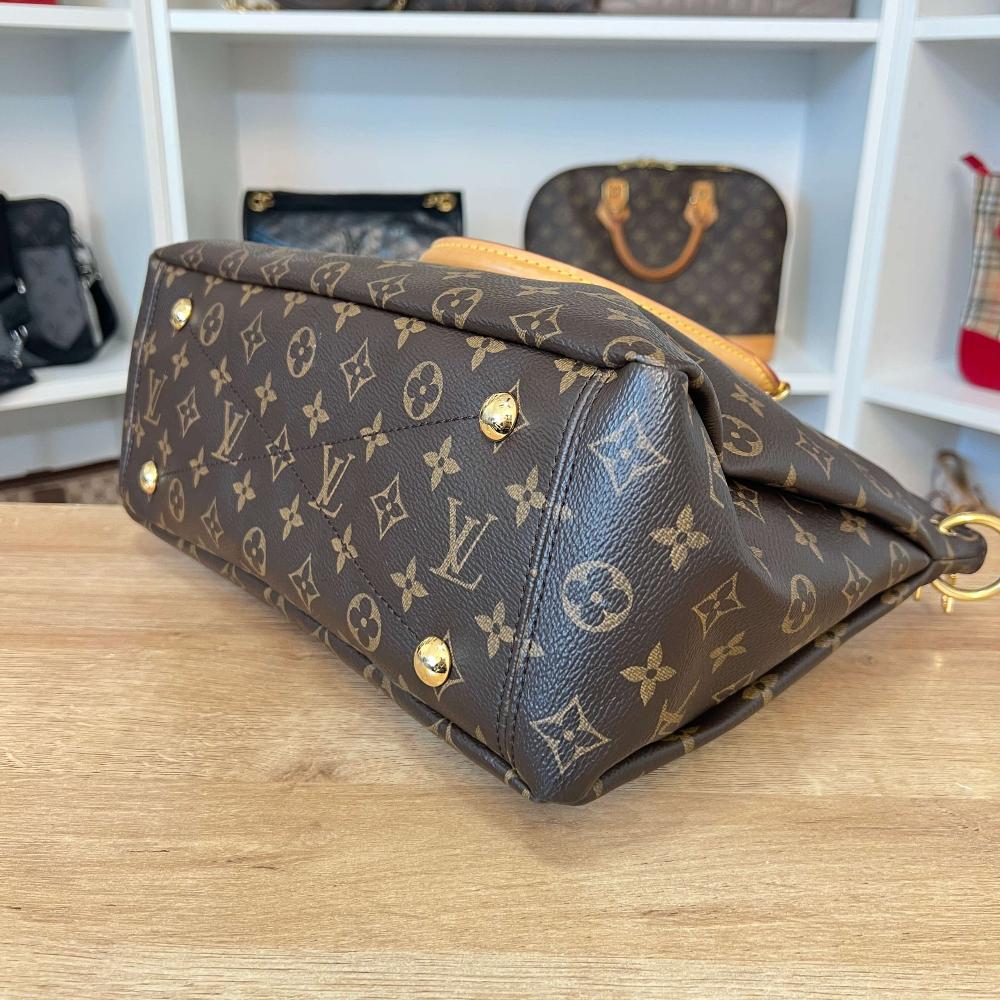 Louis Vuitton Monogram Pallas Grape